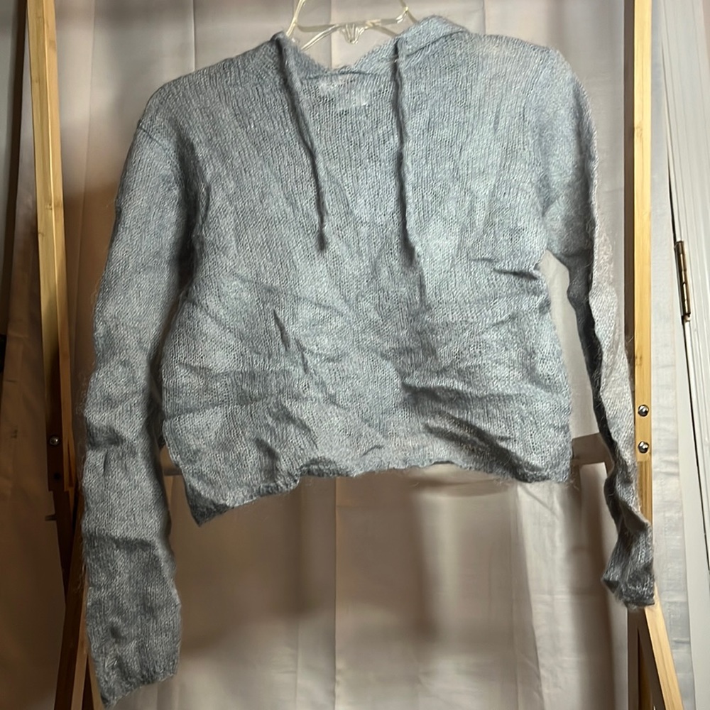 Cropped gray fuzzy sweater